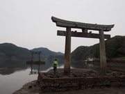 141108和多都美神社海方向鳥居@エコカフェ.JPG